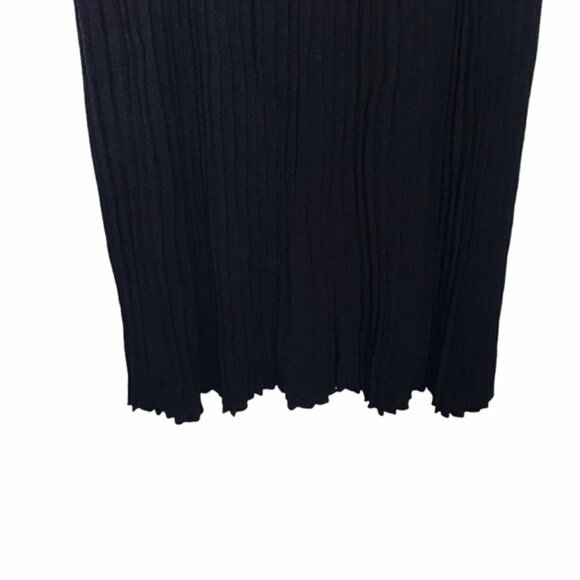 The Mogan Black Pleated Pull on Skirt - Picture 4 of 9